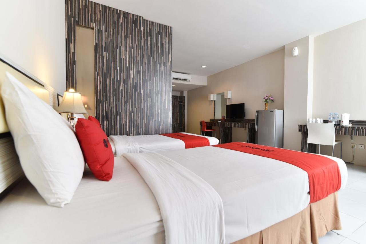 Reddoorz Plus @ Raya Legian Εξωτερικό φωτογραφία